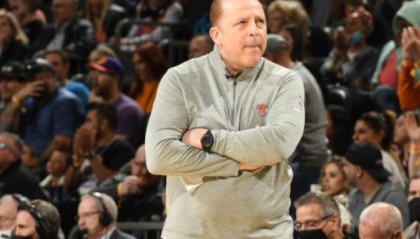 沙巴体育-尼克斯战绩不达预期 锡伯杜留任管理层以稳为主