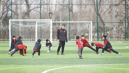 沙巴体育官网-“奔跑吧·少年”足球比赛火热开赛